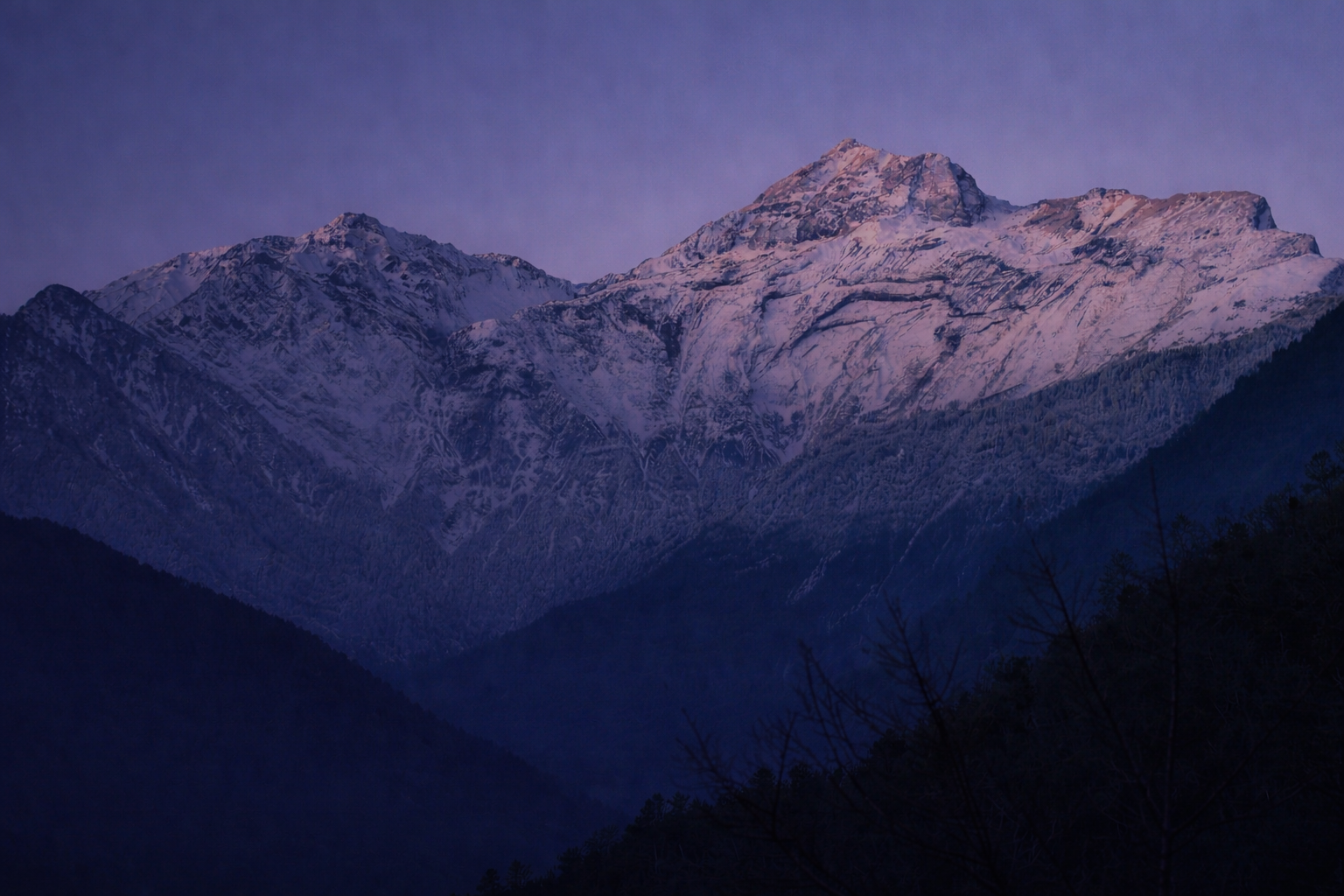 Mountain landscape symbolizing long-term leadership impact